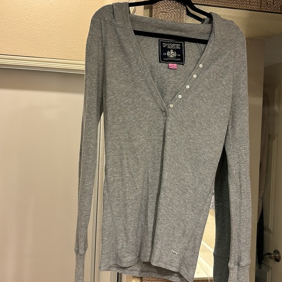 Vintage PINK by Victoria Secret 🤫 thermal with hood - Picture 3 of 5